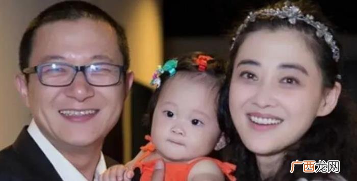 45岁梅婷与老公罕同框 梅婷现任老公