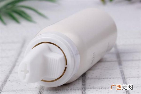 半亩花田去角质慕斯使用方法步骤