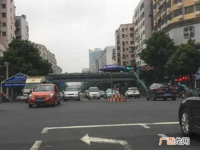 雨棚信号灯,高速收费雨棚灯保险