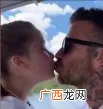 小贝的女儿小时候萌照，看看贝克汉姆有有多宠