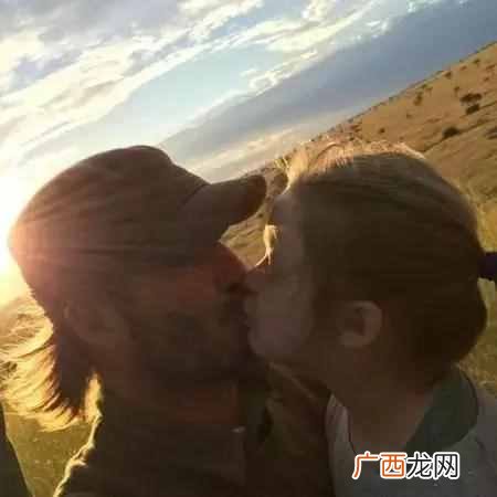 小贝的女儿小时候萌照，看看贝克汉姆有有多宠
