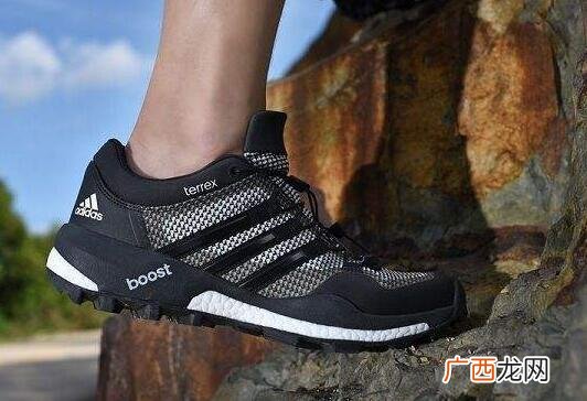 adidas各种boost鞋子有什么区别