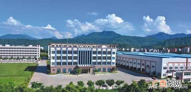 重庆数控机床刀片批发市场在哪里，小型数控冲