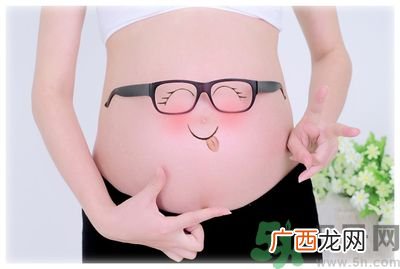怀孕初期有些出血怀孕10月注意事项有哪些？