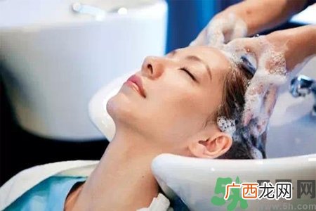 孕妇秋季洗头多久一次？孕期洗头一周几次最好？
