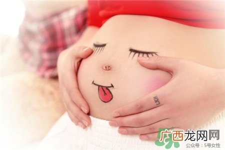 胎动早是男孩还是女孩?胎动早晚和性别有关吗?