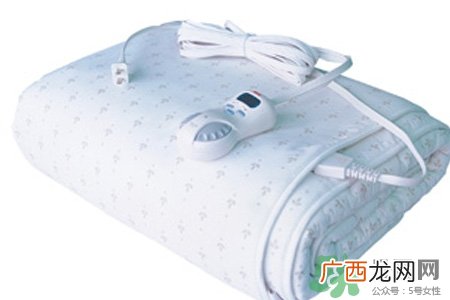 孕妇能睡电热毯吗？孕妇睡电热毯对胎儿有影响吗？