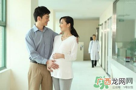 孕妇适合用什么唇膏？孕妇用哪种润唇膏好？