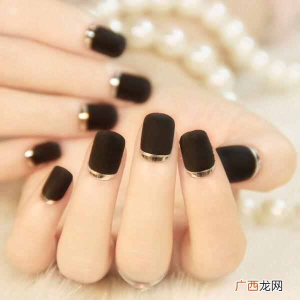 蔻丹是什么意思，蔻丹和普通美甲的区别！