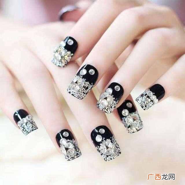 蔻丹是什么意思，蔻丹和普通美甲的区别！