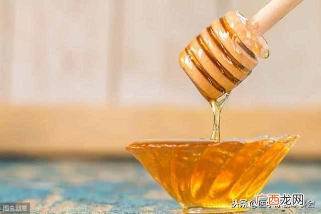 蜜糖的作用与功效，什么人适合吃蜂蜜！