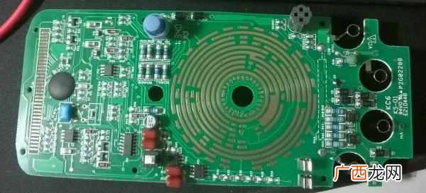 手持万用表工作原理，手持万用表不能测什么！