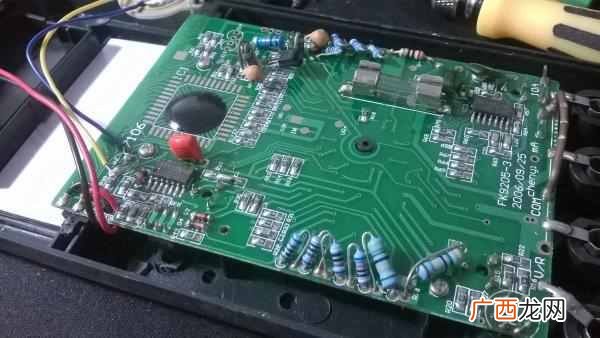 手持万用表工作原理，手持万用表不能测什么！
