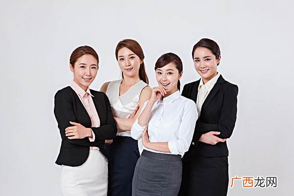 白领女装怎么挑选 女士着正装的要求