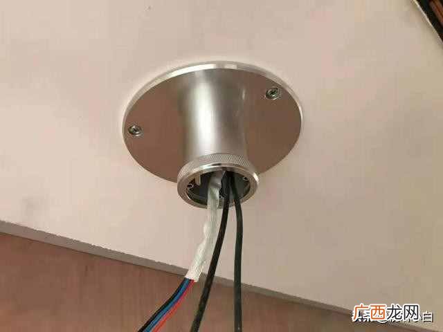 全程图解其安装步骤 投影仪吊架怎么安装图解