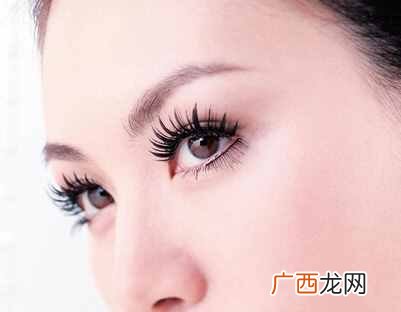 分享睫毛膏卸妆技巧及注意事项 睫毛膏怎么卸比较干净