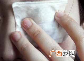 分享睫毛膏卸妆技巧及注意事项 睫毛膏怎么卸比较干净