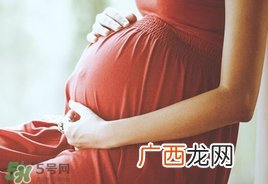 怀孕5个月总是想大便是怎么回事?正常吗?