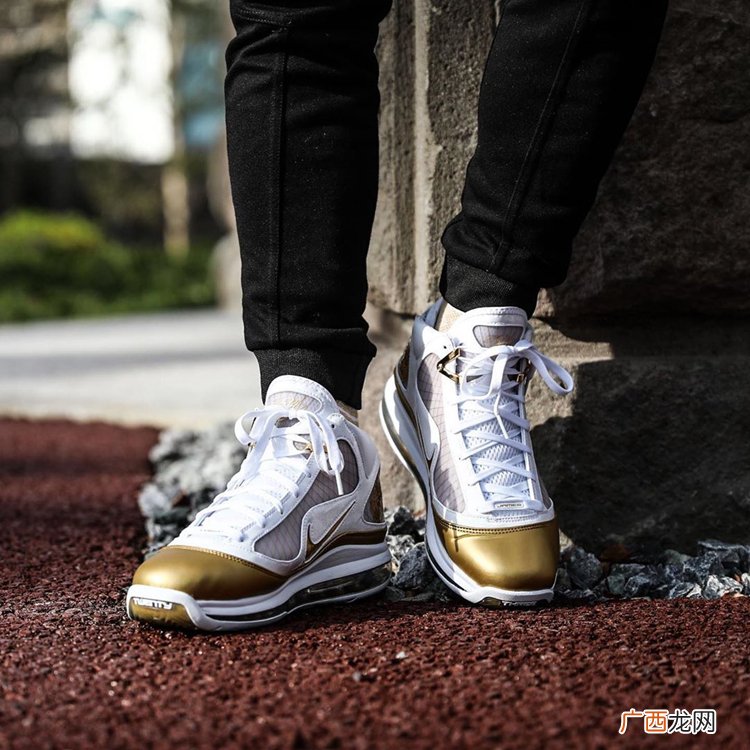 Nike LeBron 7 QS发售日期及发售价格