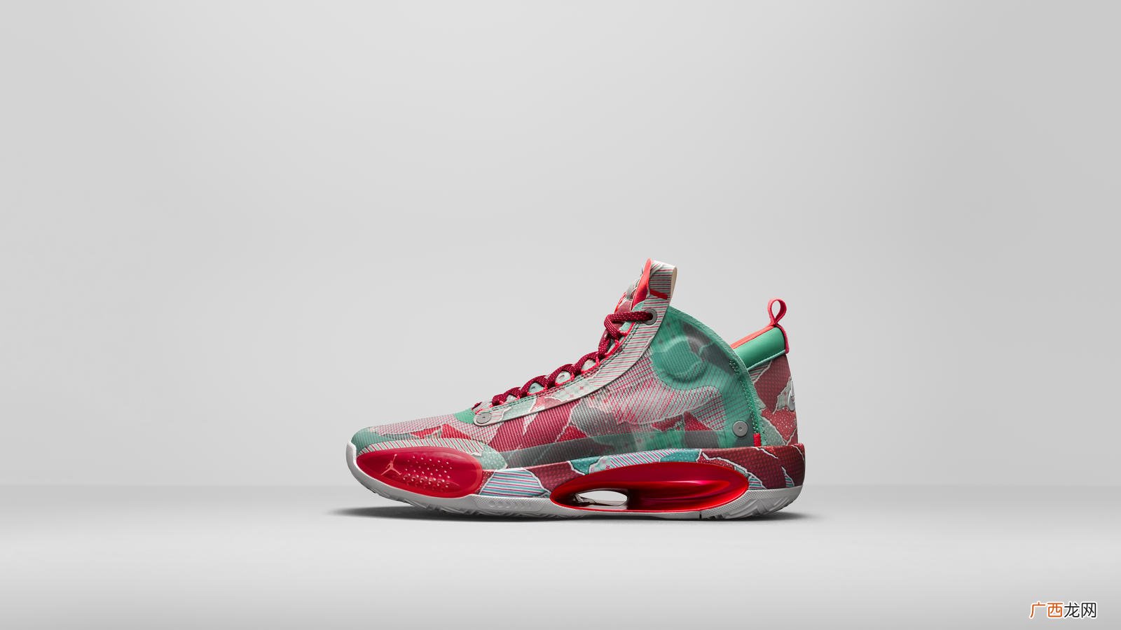 圣诞彩纸主题 Air Jordan 34谍照