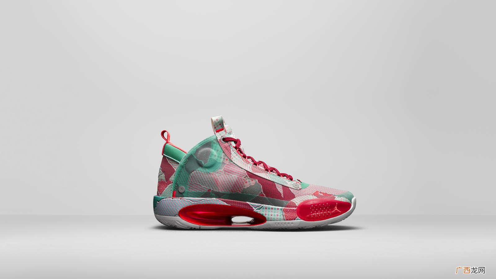 圣诞彩纸主题 Air Jordan 34谍照