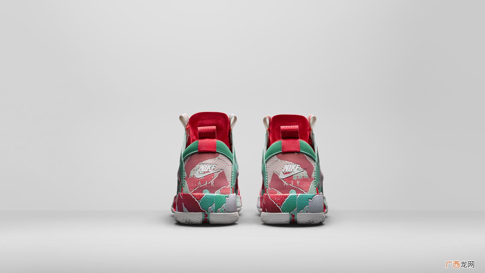 圣诞彩纸主题 Air Jordan 34谍照