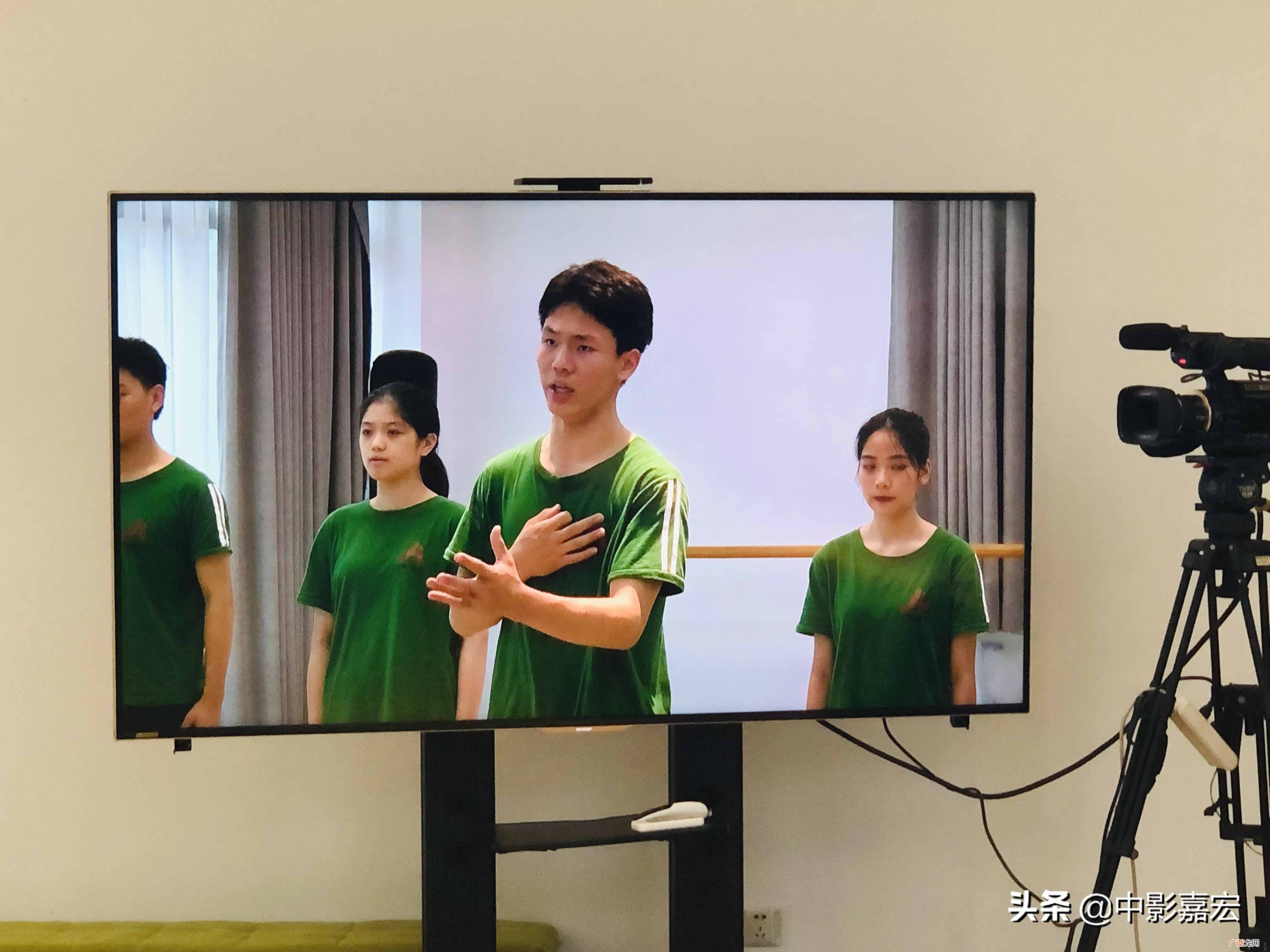 新手必知假声5个技巧 假声怎么练初学者怎么唱假音