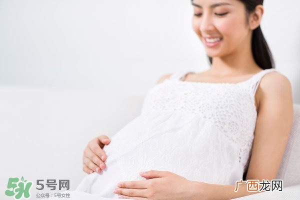 羊水栓塞是顺产还是剖腹产顺产会出现羊水栓塞吗