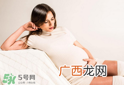 孕妇发烧怎么退烧？孕妇发烧能用退热贴吗？