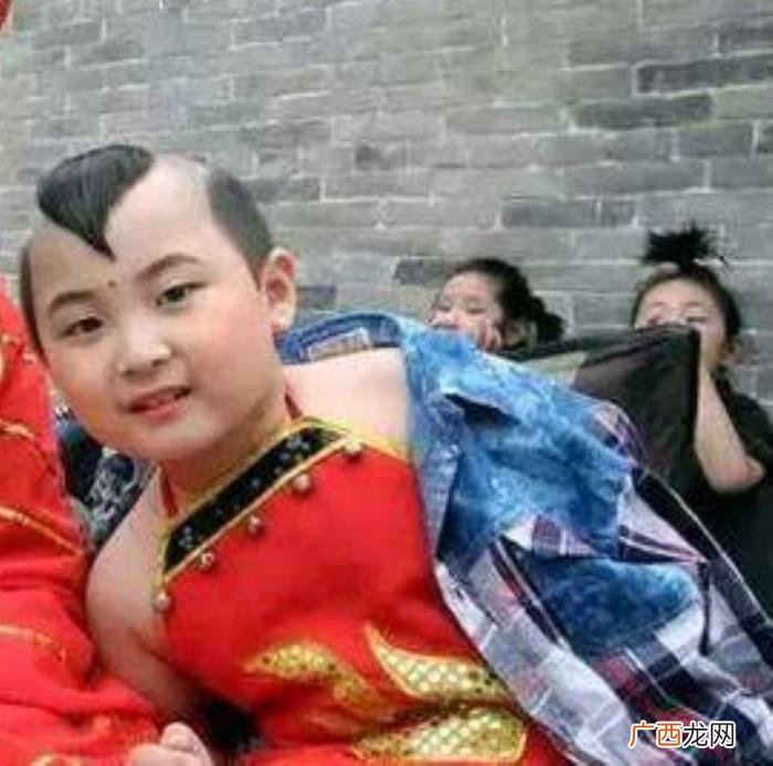 年画娃娃邓鸣贺8岁离世 邓鸣贺死了吗
