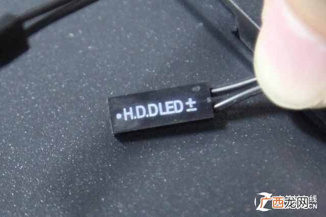 图解其最正确的接法 电脑主板跳线接法