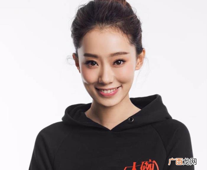 赵丽颖的旗下艺人名单，张小斐正式成赵丽颖旗下艺人