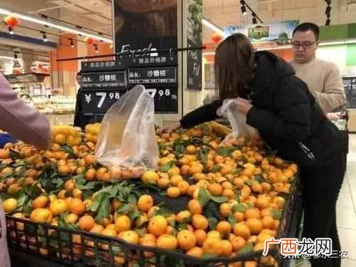 2021年沙糖桔卖出白菜价 现在沙糖桔价格多少钱一斤