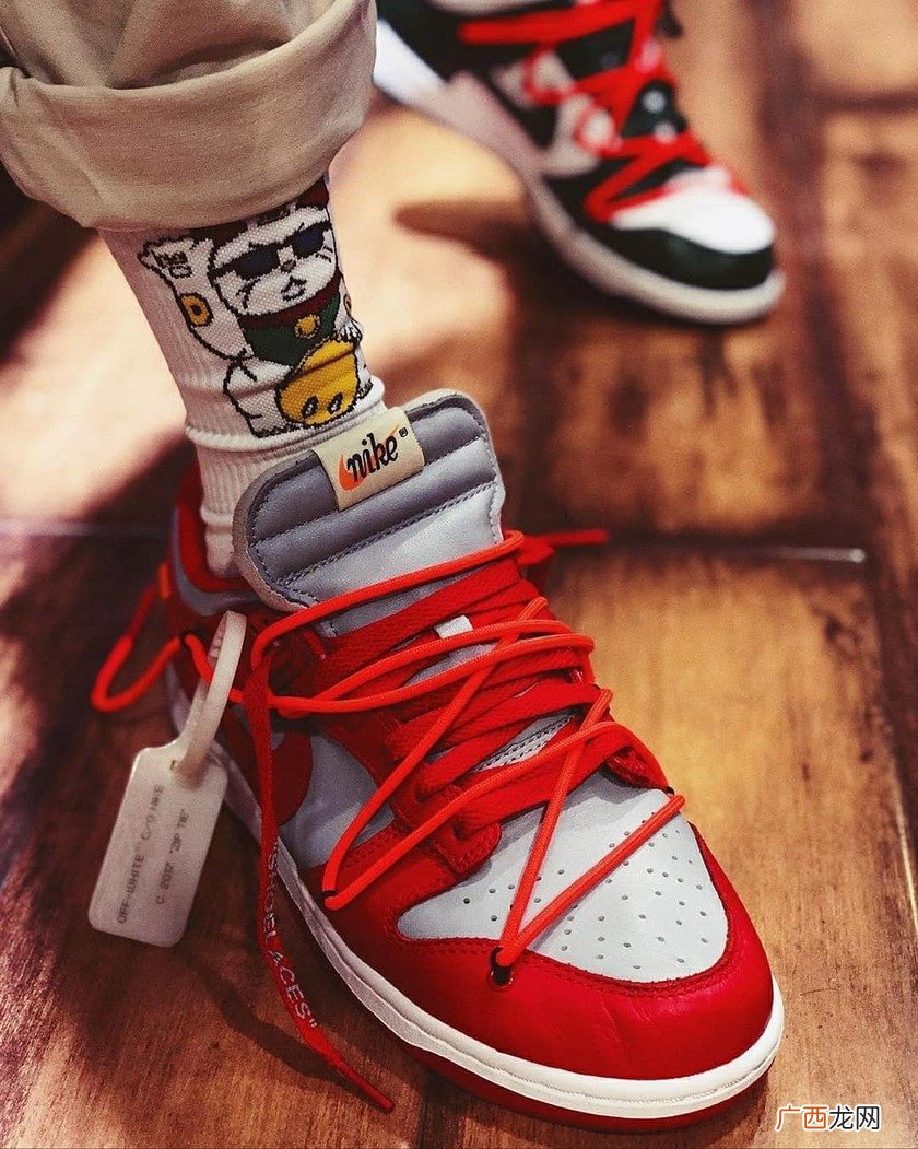 Off -White x Nike Dunk Low 你抢到了吗？