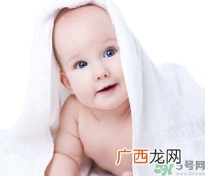 新生儿多久可以剪头发？新生儿可以剪头发吗？