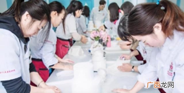 适合宝妈学的技能培训,低学历女性必学的技术