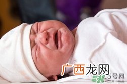 新生儿肠绞痛的症状有哪些?新生儿肠绞痛是什么样子?
