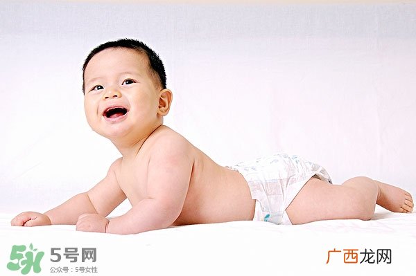 怎么样换尿不湿尿不湿怎么用