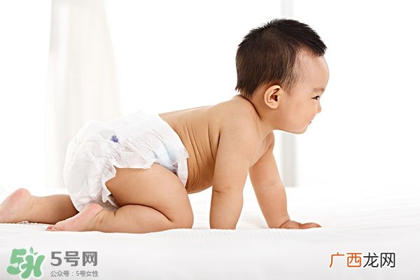 怎么样换尿不湿尿不湿怎么用