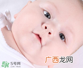 宝宝有鼻屎不通气怎么办？宝宝有鼻屎鼻塞怎么办？
