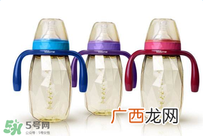 奶瓶能用洗洁精洗吗？洗洁精能洗奶瓶吗？