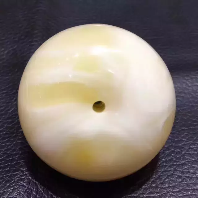 天然蜜蜡图及形成原因 天然蜜蜡是怎么形成的
