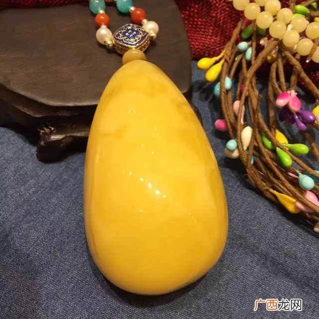 天然蜜蜡图及形成原因 天然蜜蜡是怎么形成的