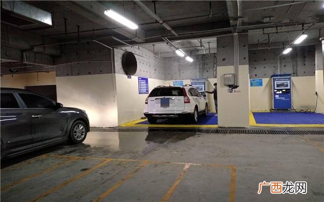 新手开实体店卖什么好 现在实体店做什么生意好
