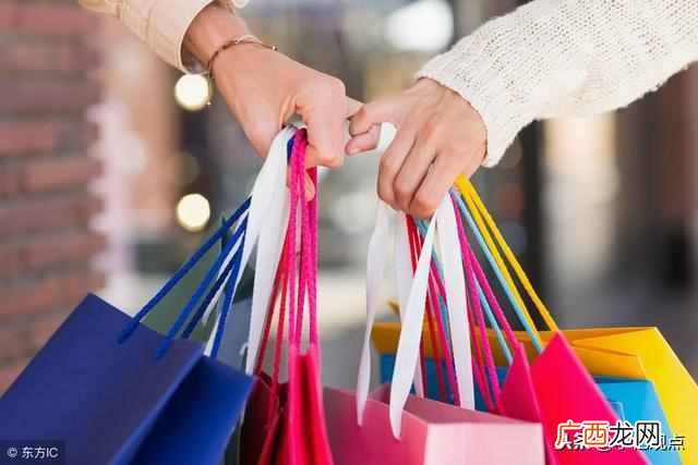 微商是怎样推广产品赚钱（教你微商新手怎么做