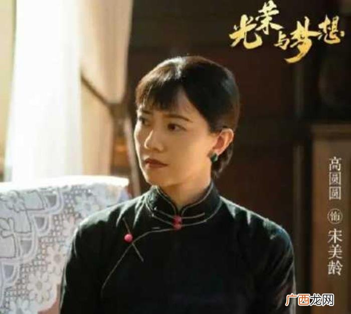 明星有泪沟和法令纹的图片，泪沟法令纹好明显