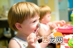 6个月宝宝可以吃盐吗宝宝多大可以开始吃盐