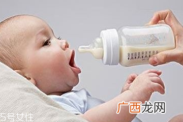 如何预防宝宝吐奶?宝宝打嗝怎么办?