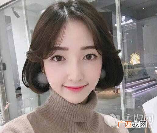 首选这9个减龄发型 女生额头大适合什么发型