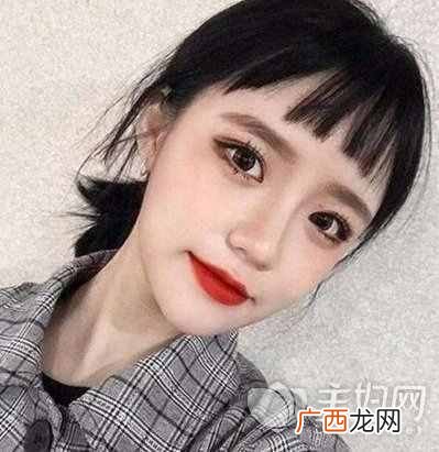 首选这9个减龄发型 女生额头大适合什么发型